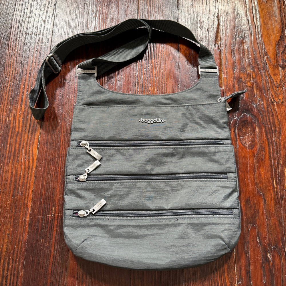 Baggallini Everywhere Crossbody Bag Gray Nylon Multi Zip Travel Purse Minimalist